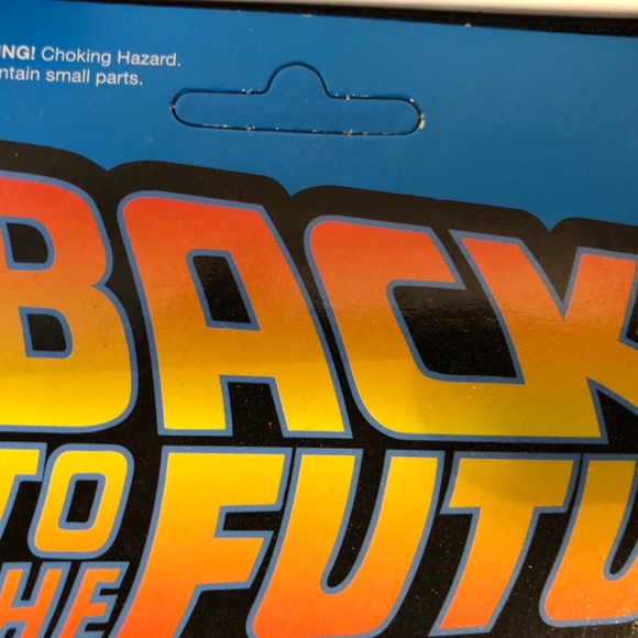 Unpunched Back To The Future: Marty Mcfly Reaction Figure - Picture 6 of 10